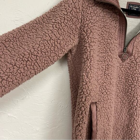 Abercrombie & Fitch Pink Teddy Bear Jacket Sweater Womens S Pullover Quarter Zip - Picture 3 of 8